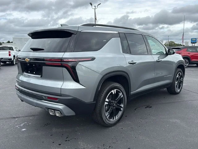New 2027 Sterling Gray Metallic Chevrolet LT image 25