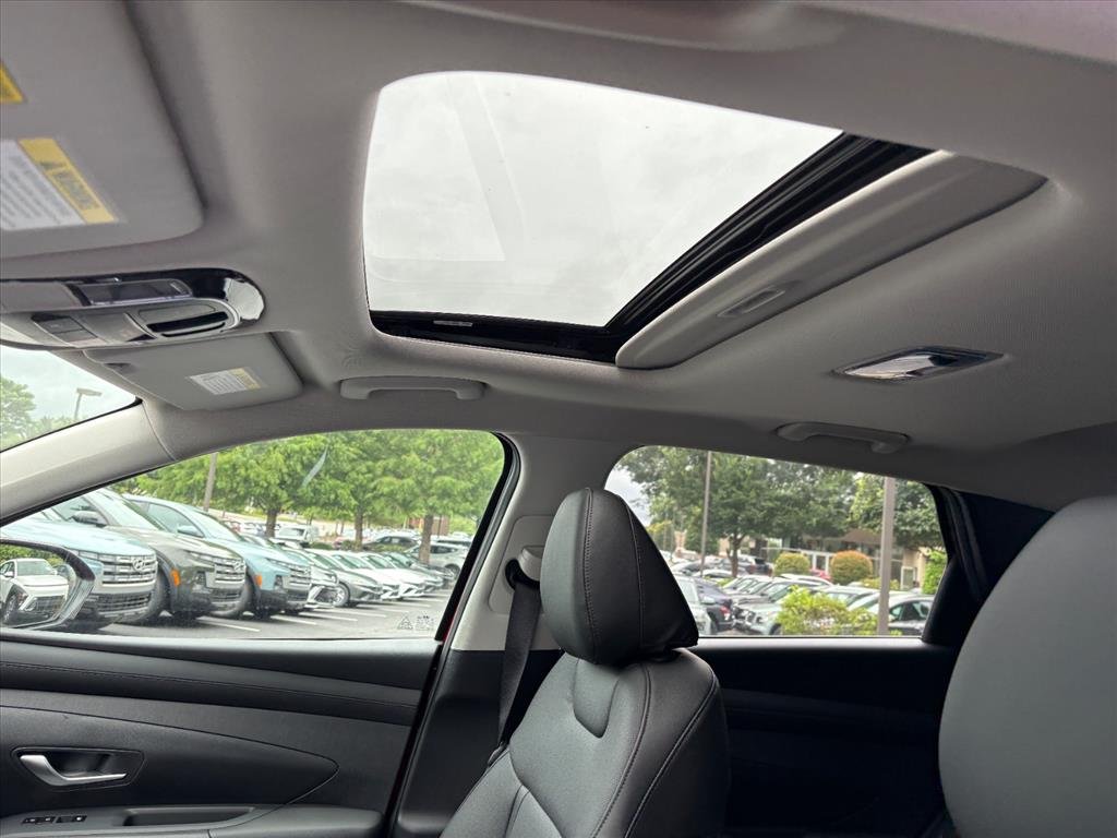 New 2026 Ultimate Red Pearl Hyundai SEL Premium image 9