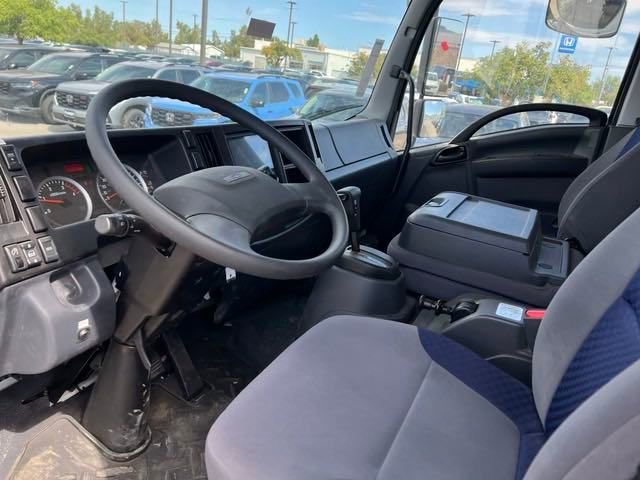 New 2024 Arc White Chevrolet MEDIUM ASH GRAY image 12