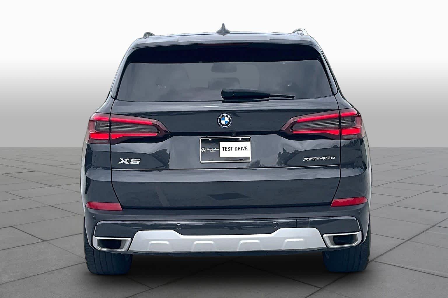 Used 2023 Dark Graphite Metallic BMW xDrive45e image 5