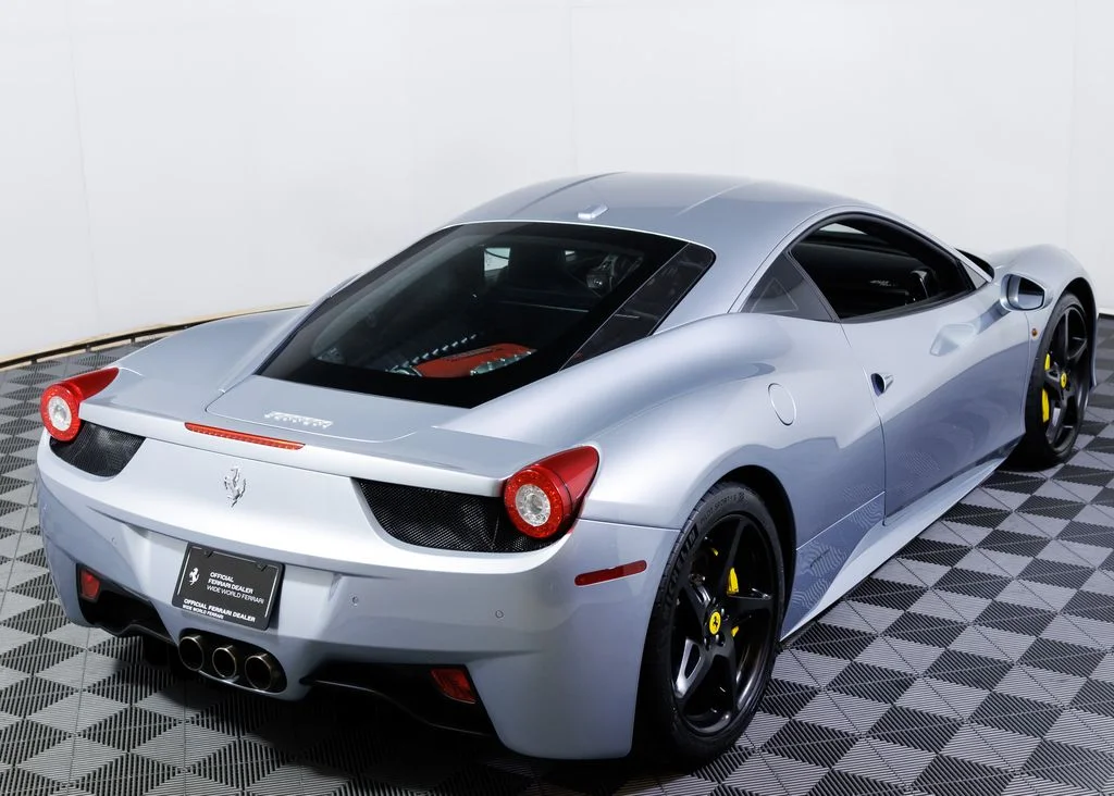 Used 2011 Grigio Alloy Ferrari Base image 13