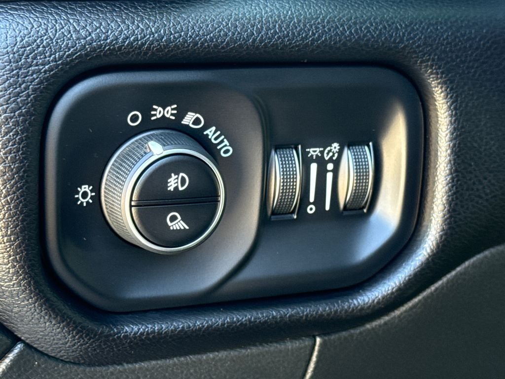 Used 2024 White Ram Laramie image 23