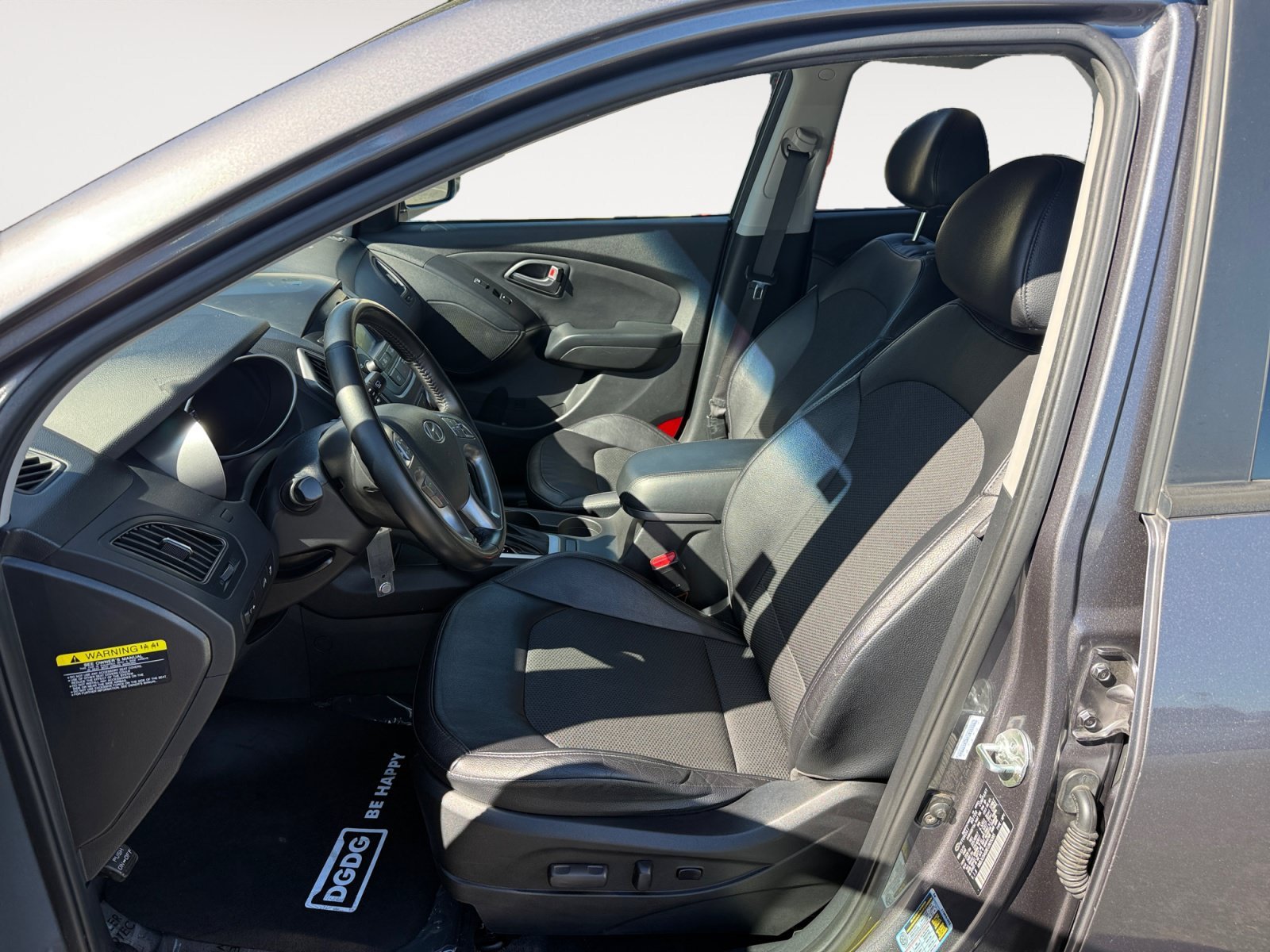 Used 2014 Shadow Hyundai SE image 10