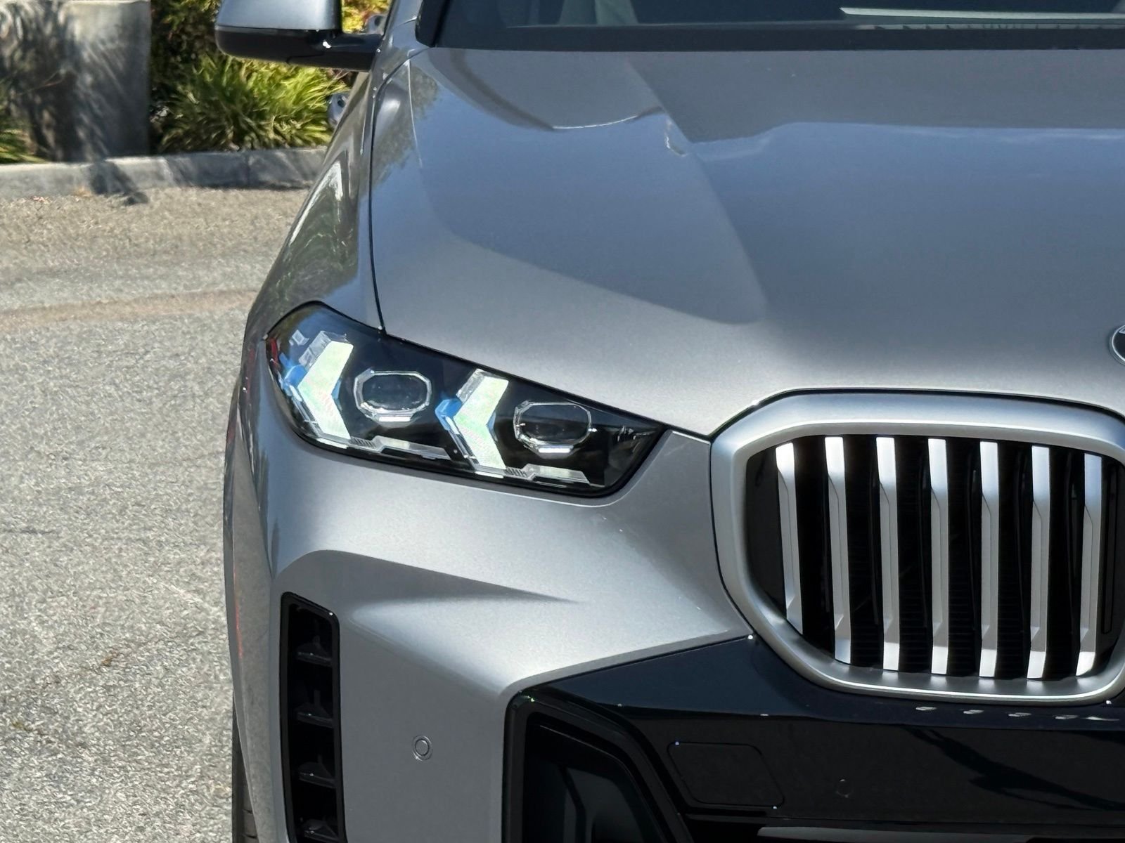 New 2026 Skyscraper Grey Metallic BMW sDrive40i image 13