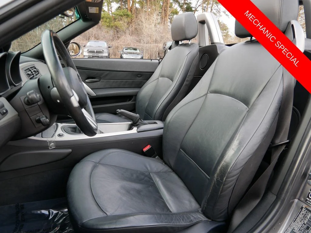 Used 2004  BMW 2.5i image 12