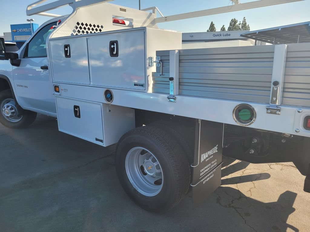 2026 Chevrolet Silverado 3500 HD Chassis Cab Work Truck view 8