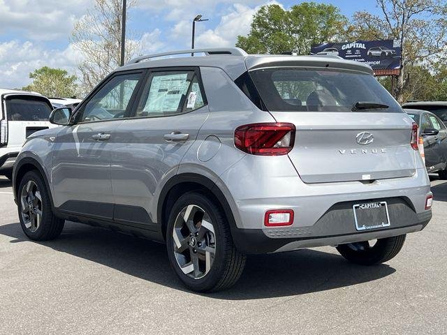 New 2026 Silver Hyundai SEL image 32