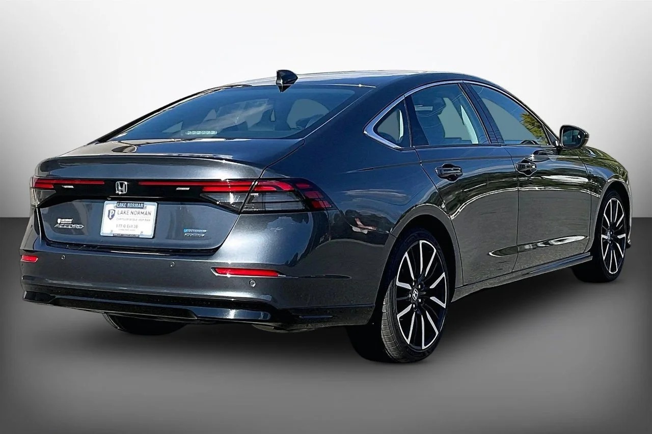 Certified Used 2023  Honda Touring image 8