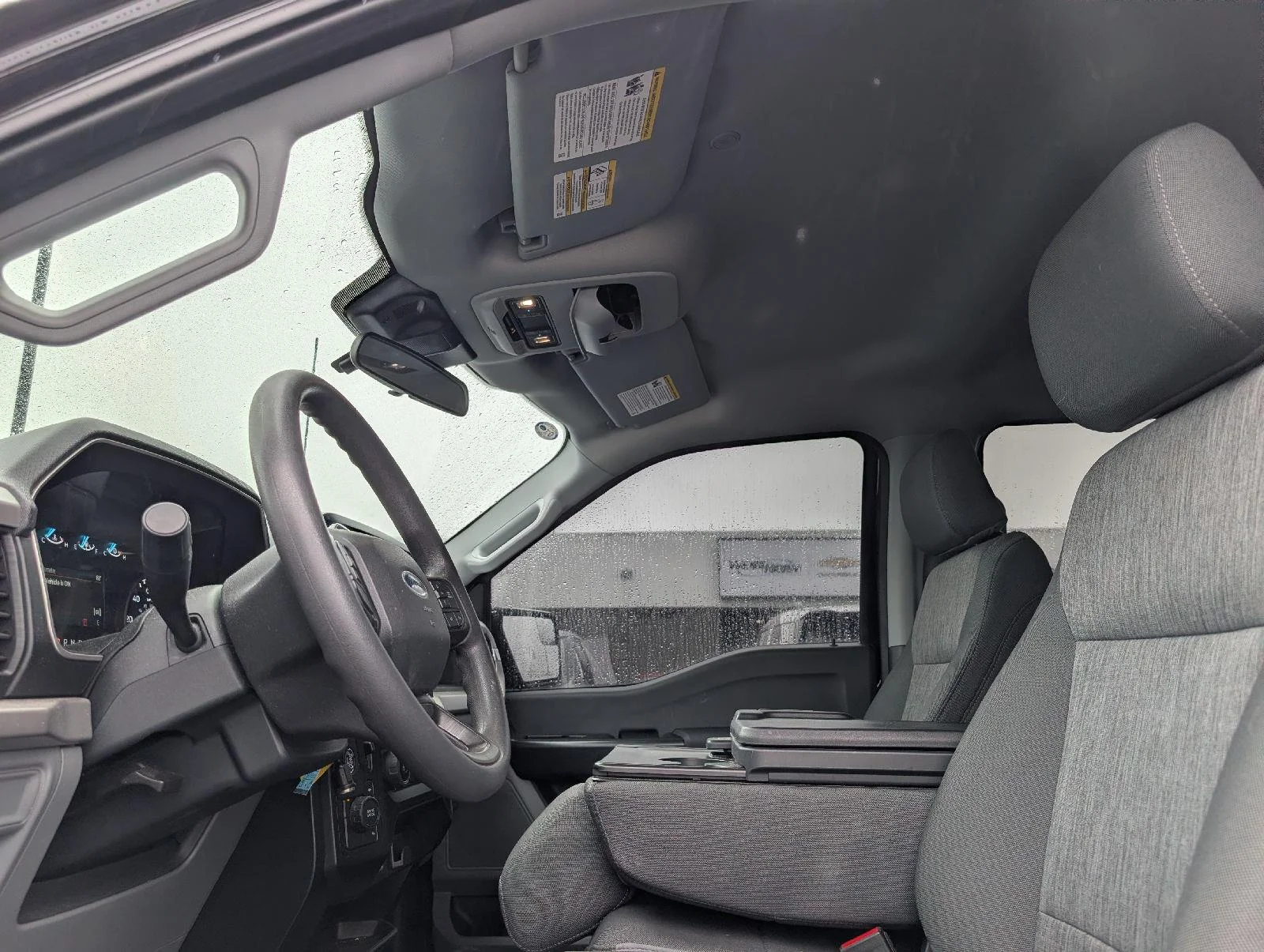 Used 2023  Ford XL image 13