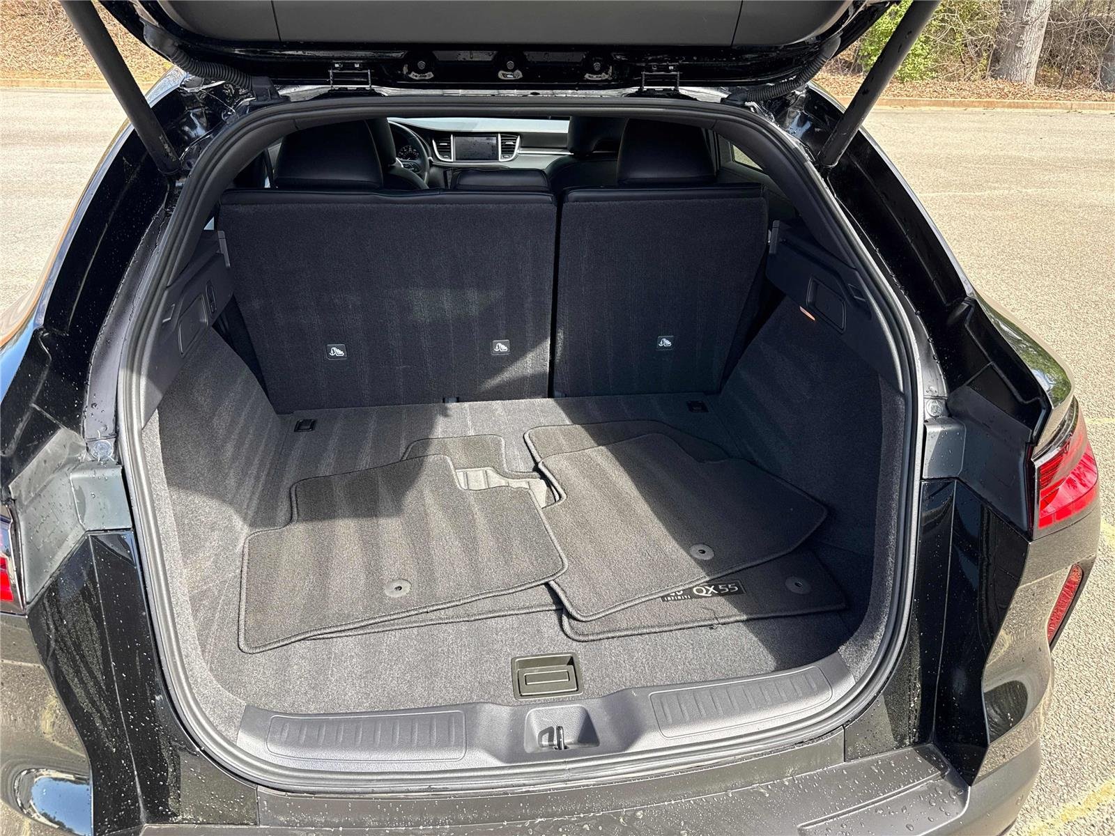 Used 2025 Black Obsidian INFINITI ESSENTIAL image 32