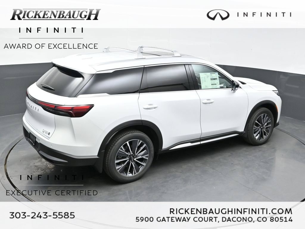 Certified Used 2026 White INFINITI LUXE image 39