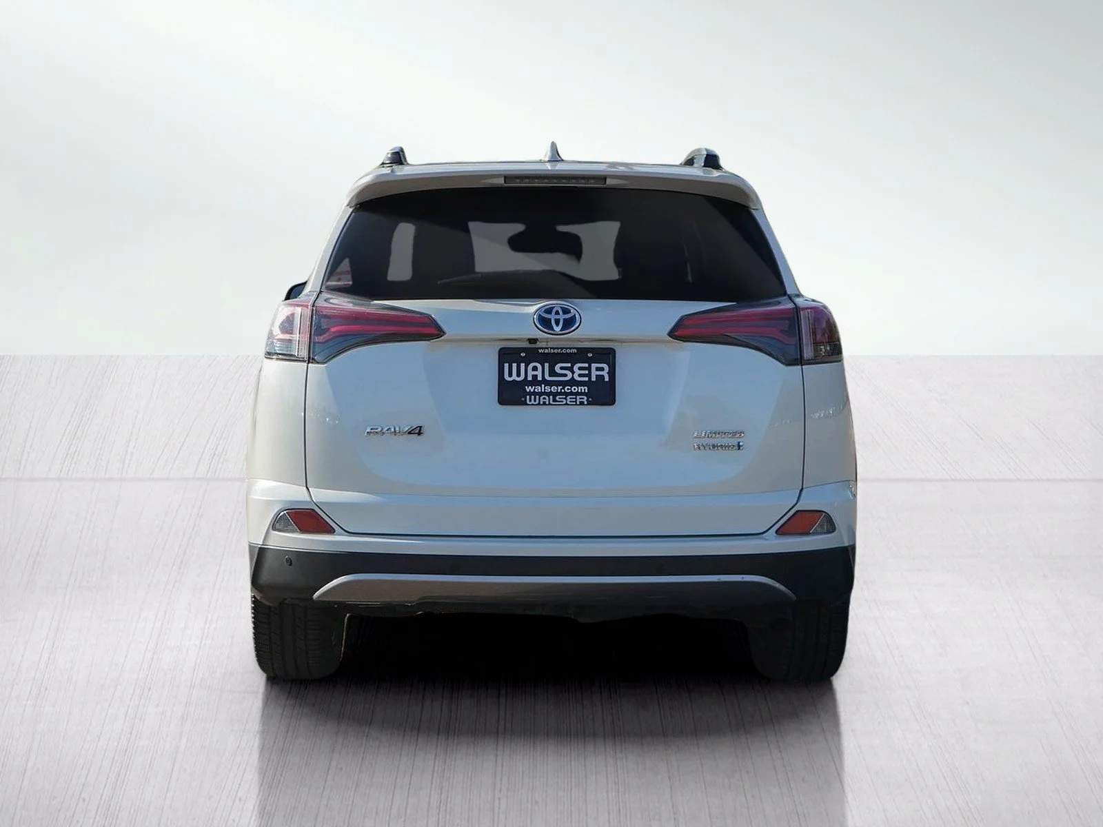 Used 2018 White Toyota 4D WAGON HYBRID LIMITED image 4