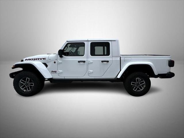New 2026 Bright White Clear-Coat Exterior Paint Jeep Mojave X image 8