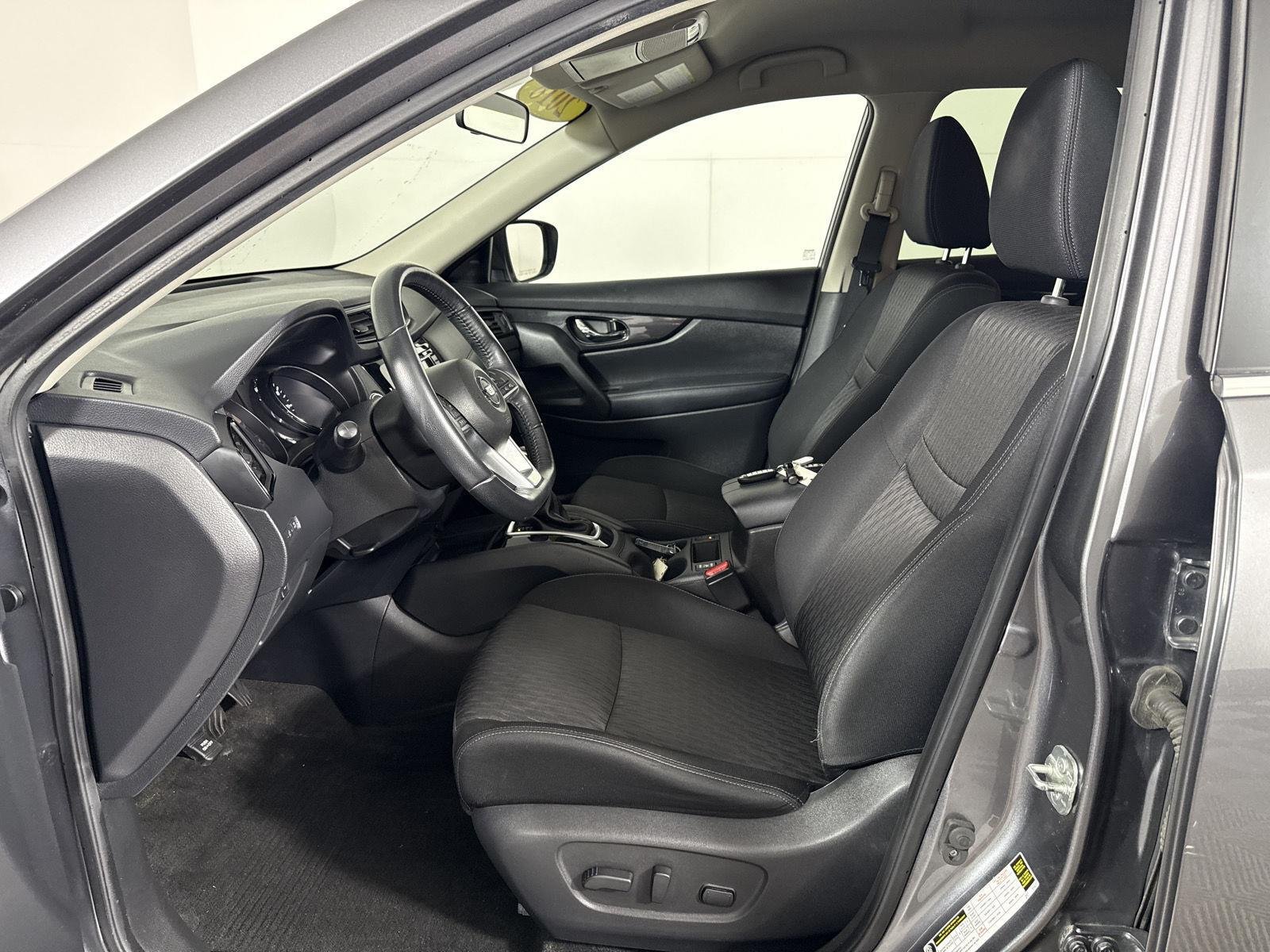 Used 2018 Gun Metallic Nissan SV image 13