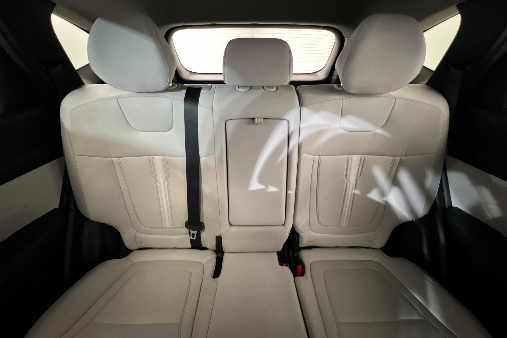 Used 2025 Serenity White Pearl Hyundai SEL image 26