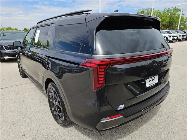Used 2025 Aurora Black Pearl KIA SX Prestige Passenger image 2