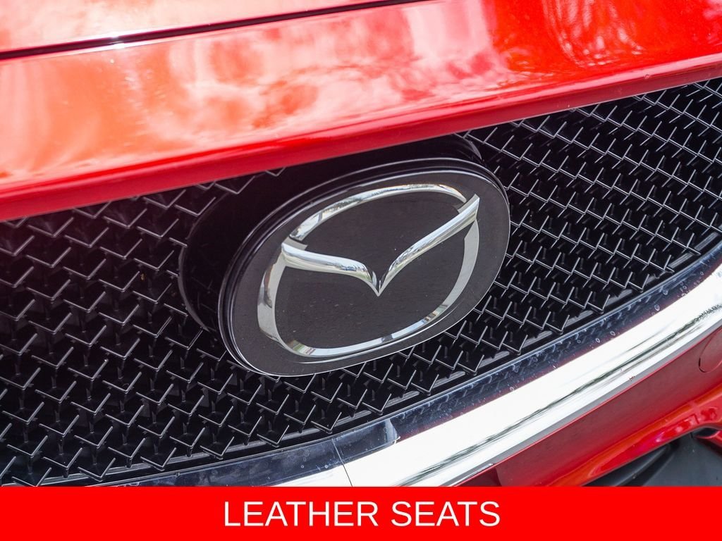 Used 2018 Red Mazda Grand Touring image 11