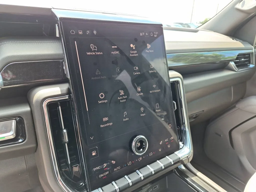 New 2026 Sterling Metallic GMC Elevation image 22