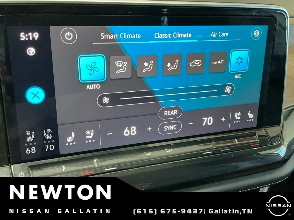Used 2025 White Volkswagen 2.0T SE w/Technology image 50