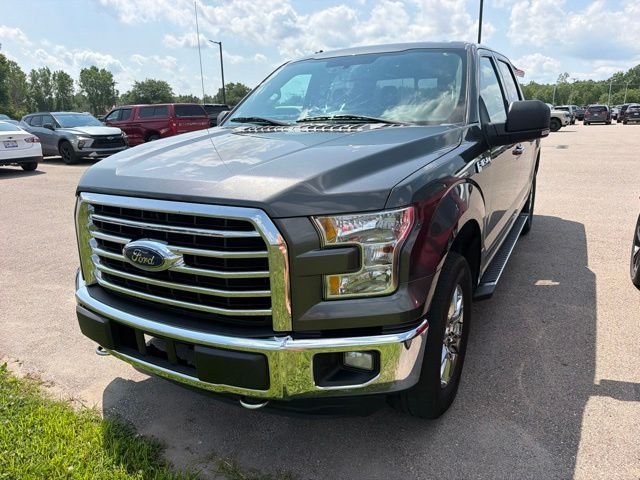 Used 2015 Gray Ford XLT image 3