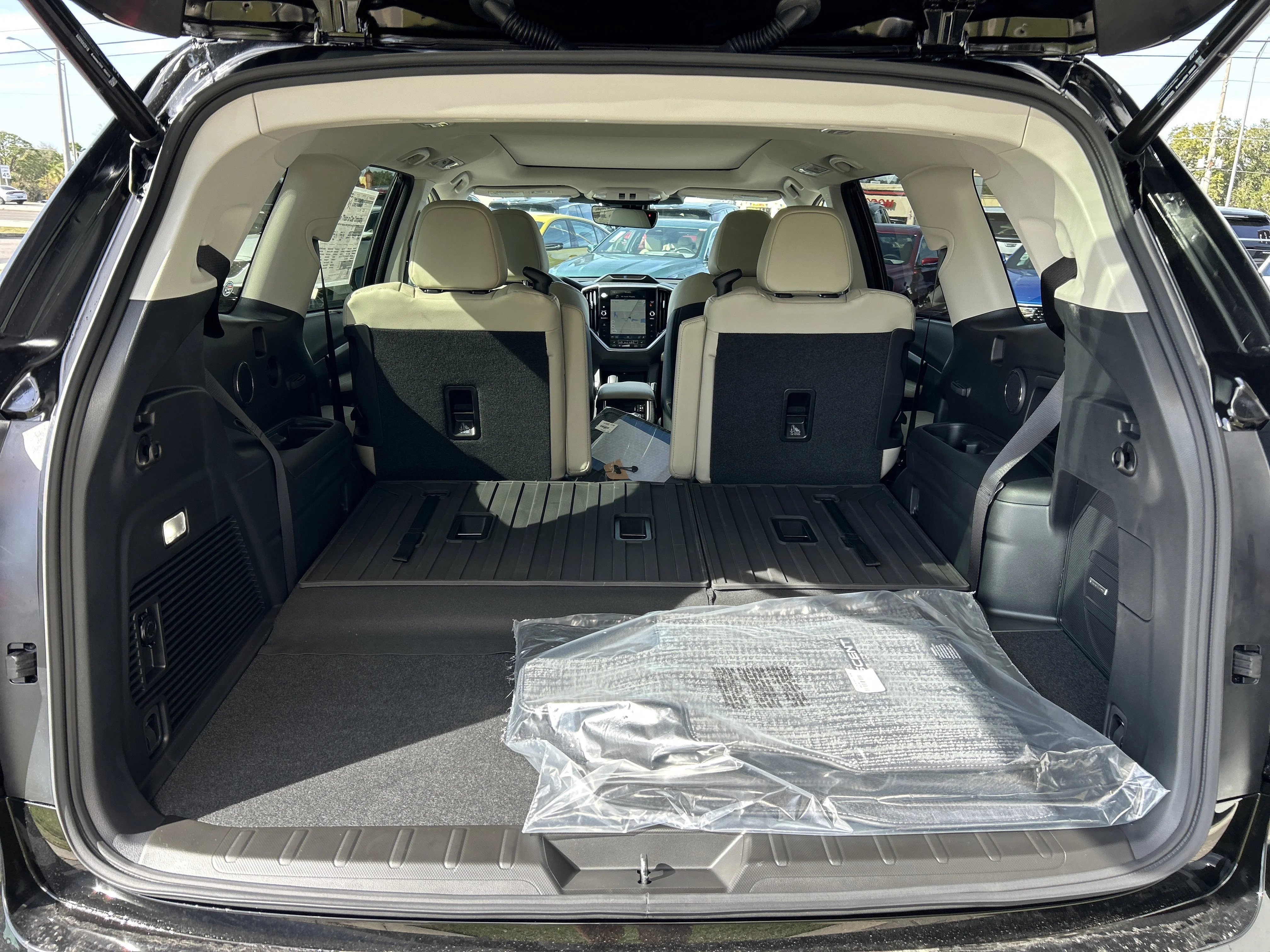 2026 Subaru Ascent Limited - Photo 11