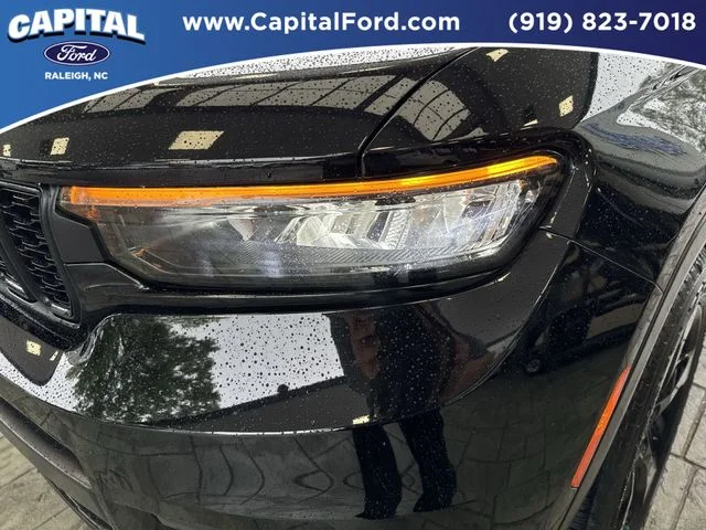 Used 2023 Black Jeep Altitude image 11