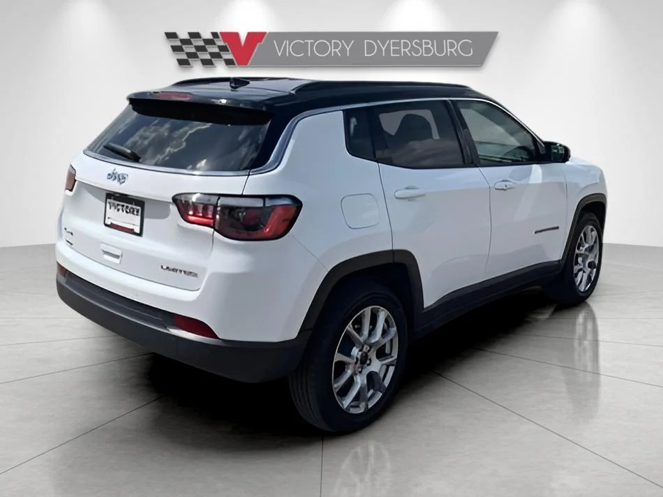 Used 2025 White Jeep Limited image 8