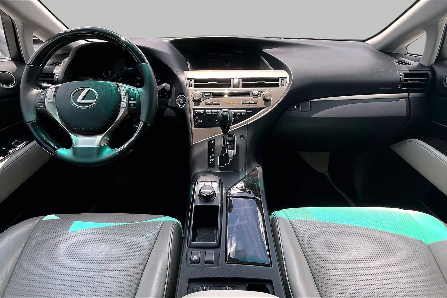 Used 2013 Silver Lining Metallic Lexus  image 15