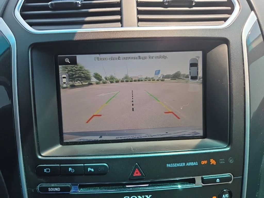 Used 2016 Gray Ford Platinum image 24
