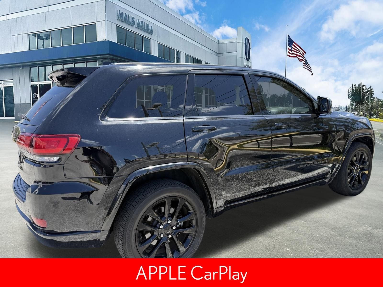Used 2021 Black Jeep Laredo X image 7