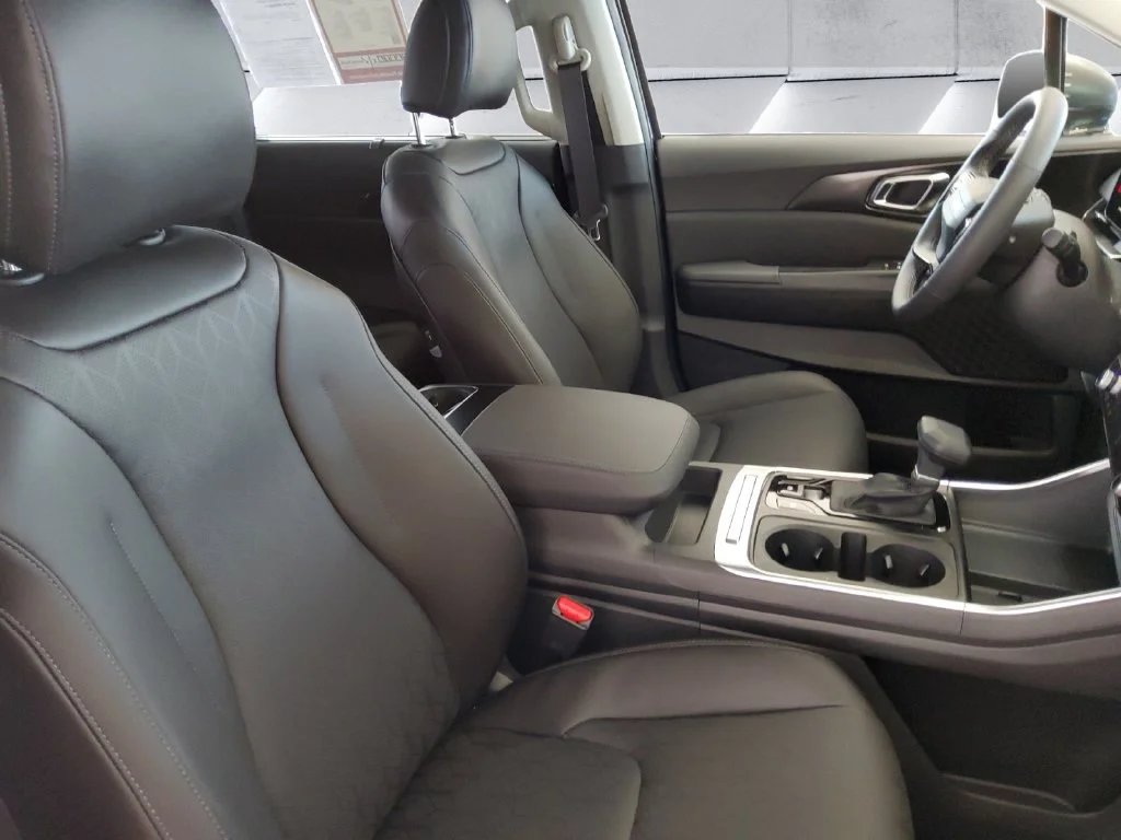 Used 2027 Blue Kia EX image 14