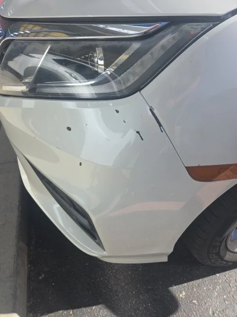Used 2018 White Honda EX-L image 2