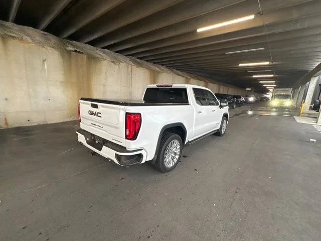 Used 2019 White GMC Denali image 3