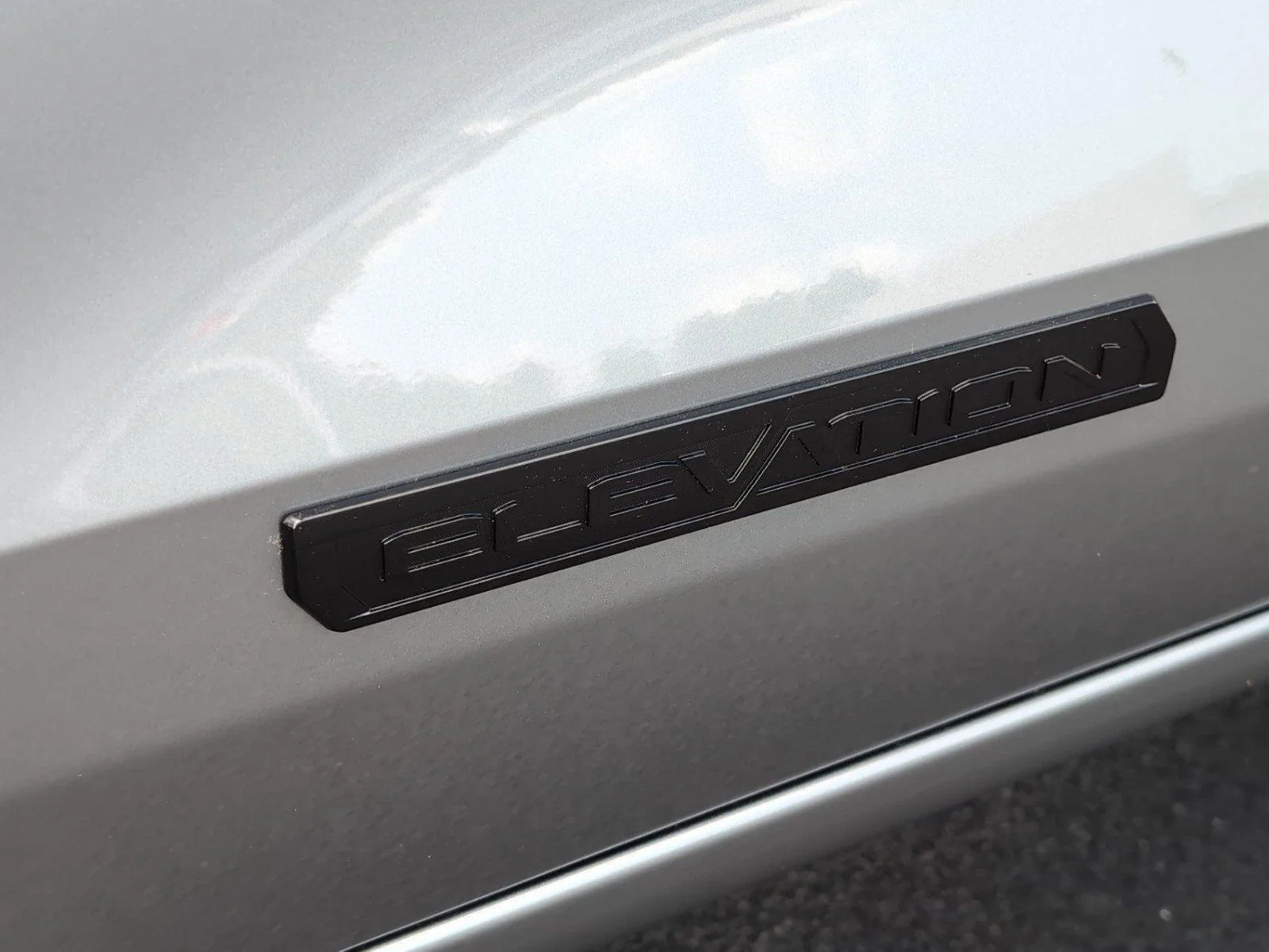 New 2026 Sterling Metallic GMC Elevation image 10