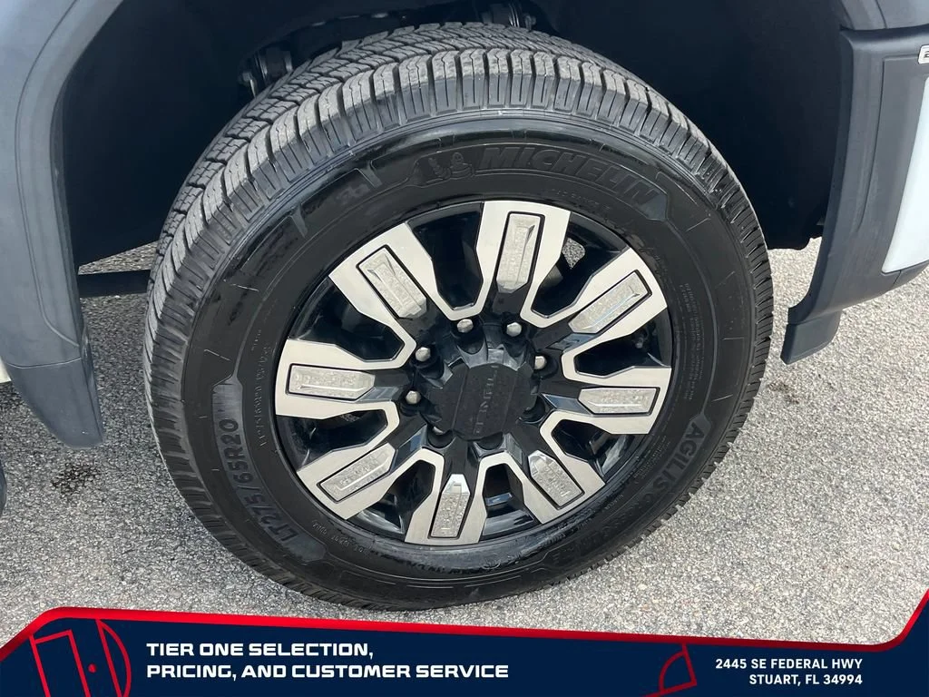 Used 2024 Summit White GMC Denali image 22