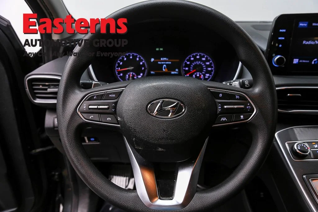 Used 2022 Black Hyundai SEL image 10