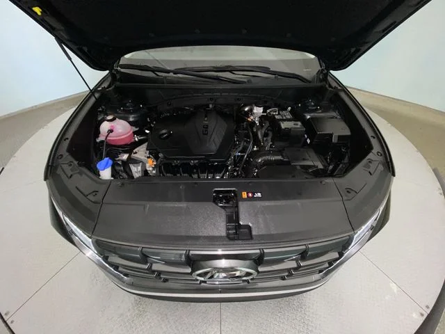 Used 2024 Black Hyundai SEL image 24