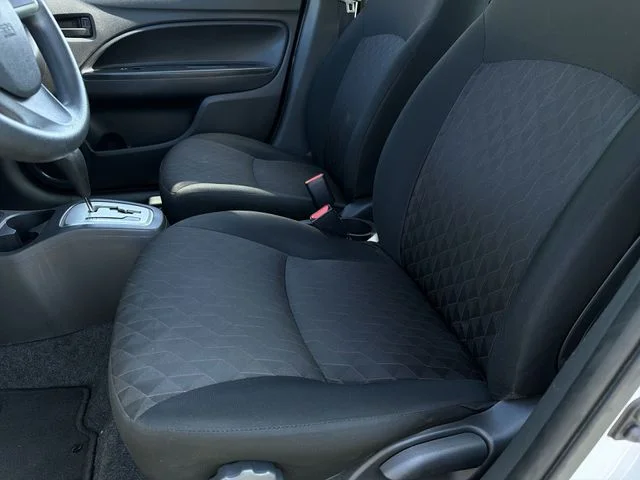 Used 2024  Mitsubishi ES image 19