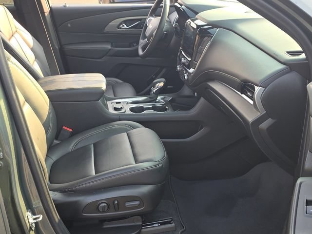 Used 2023 Silver Sage Metallic Chevrolet LT Leather image 22