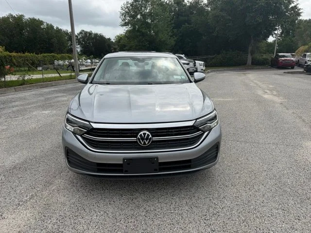 Used 2024 Silver Volkswagen 1.5T S image 9