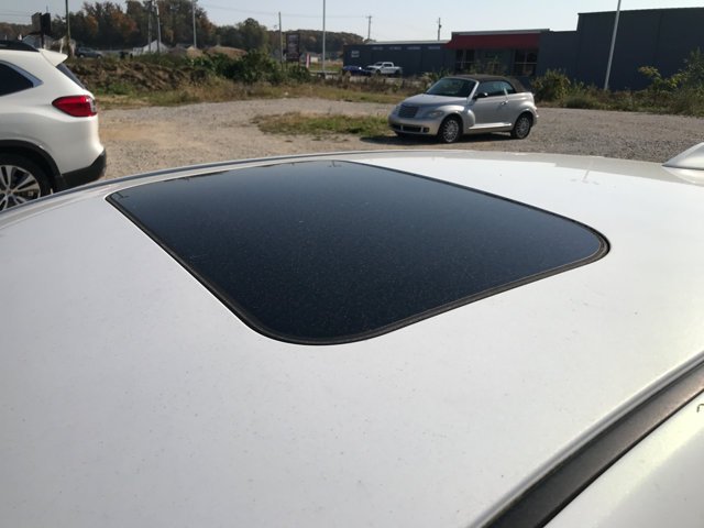 Used 2016 Crystal White Pearl Mica Mazda Grand Touring image 3