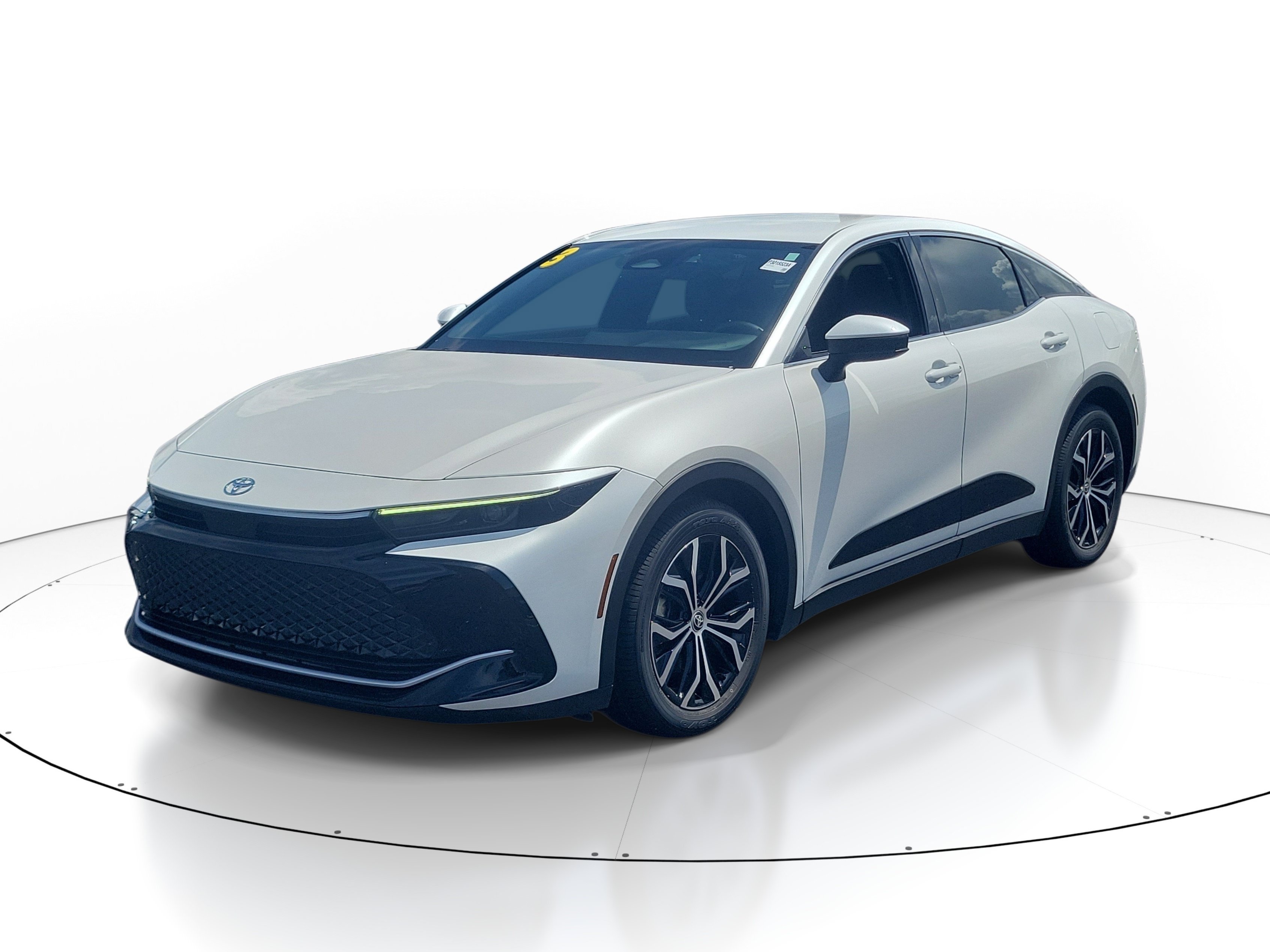 Used 2023 White Toyota XLE image 2