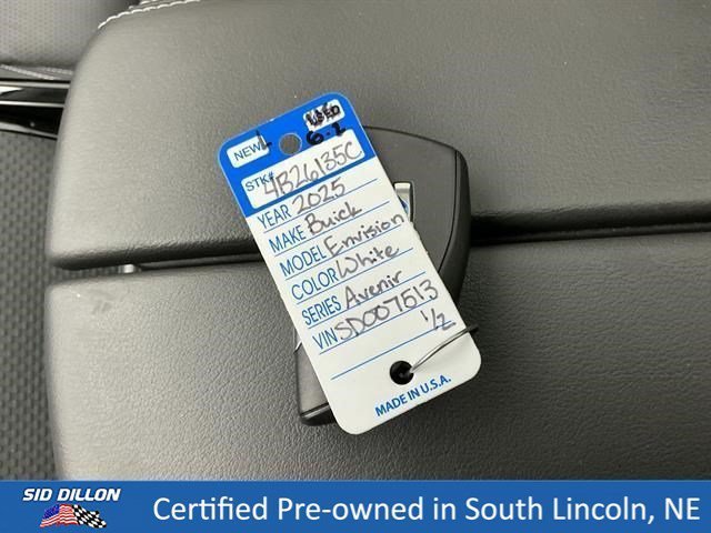 Used 2025 White Frost Tricoat Buick Avenir image 8