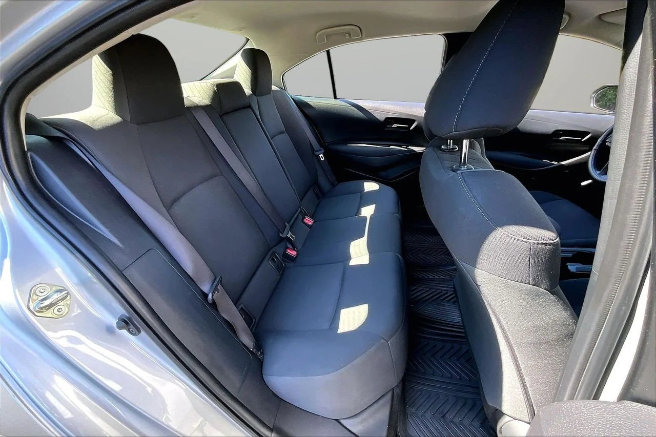 Certified Used 2022 Silver Toyota LE image 22