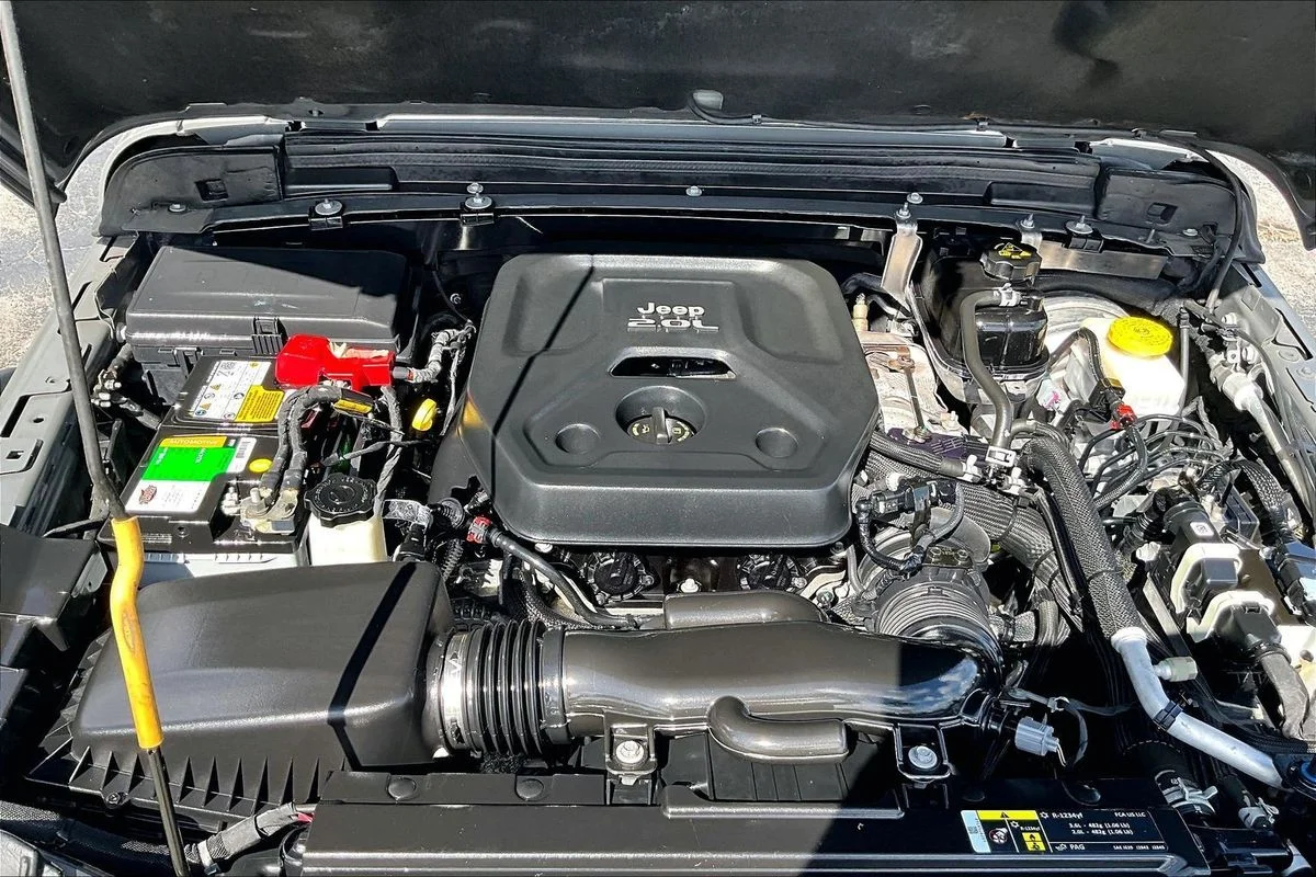 Used 2020  Jeep Rubicon 4x4 image 32