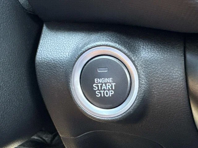 Used 2022 Silver Hyundai SEL image 36