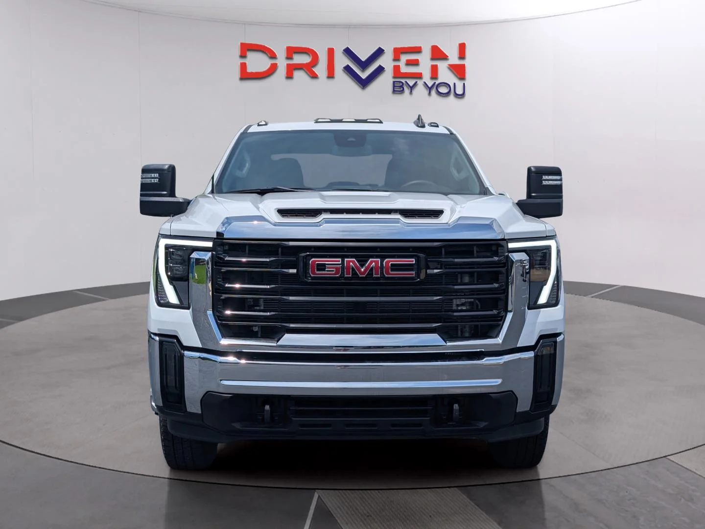 Used 2024 Summit White GMC Pro DRW image 8