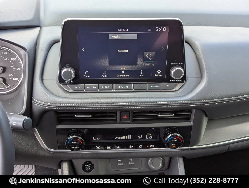 Used 2025 Blue Nissan SV image 33