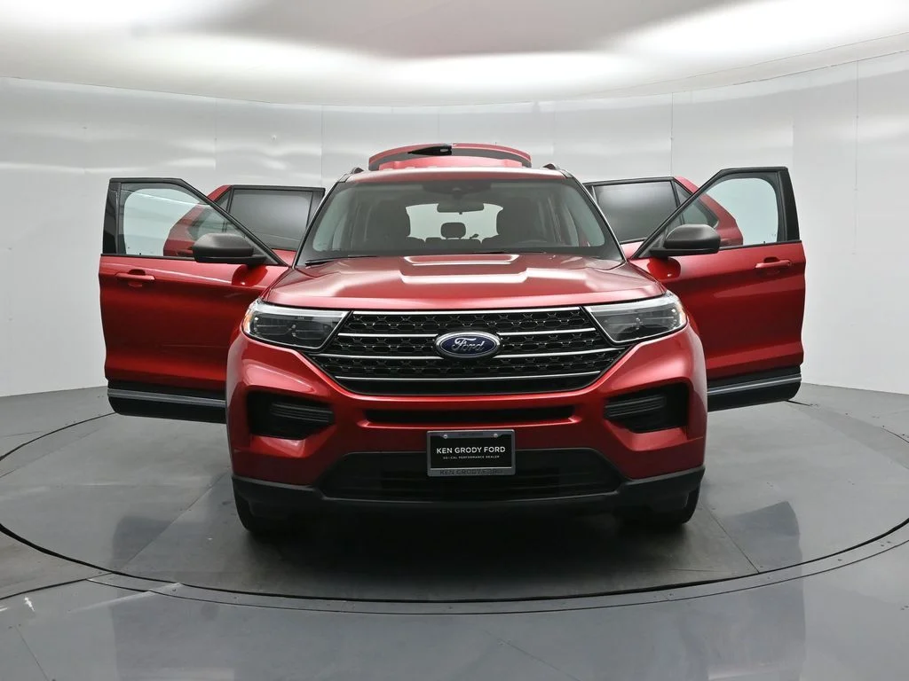 Used 2023 Red Ford XLT image 29
