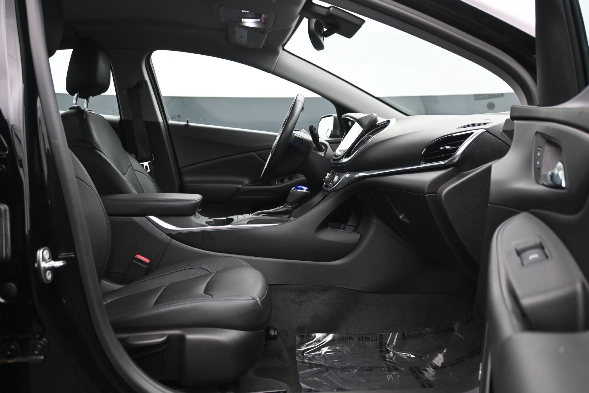 Used 2017 Mosaic Black Metallic Chevrolet Premier image 14